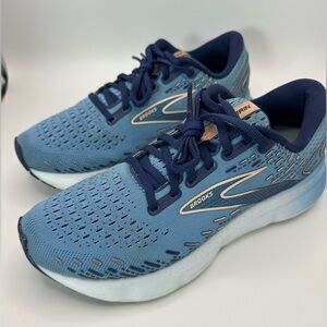 Brooks Women's Blue and Navy Running Shoes